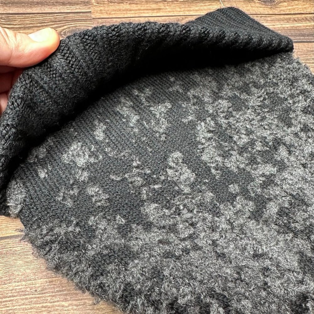 NWT Lululemon Ombre Knit Textured Beanie O/S (Black Grey) - Picture 8 of 13